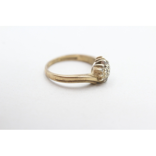 277 - 9ct gold diamond cluster ring (2.7g) Size K