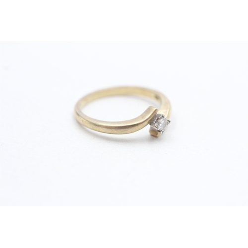 278 - 9ct gold diamond solitaire ring (2.8g) Size P