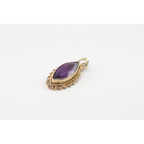 283 - 9ct gold amethyst stud earrings and similar pendant (3.5g)