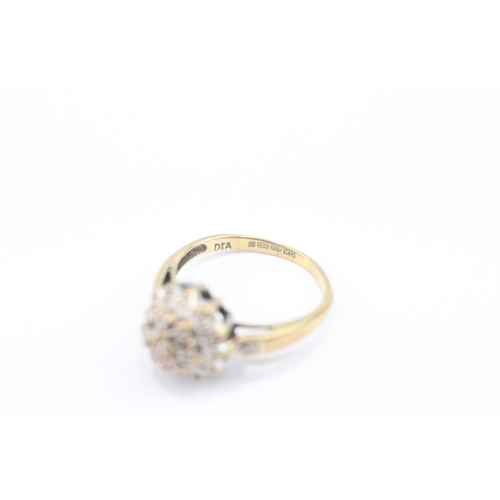 284 - 9ct gold diamond cluster ring (2.5g) Size K