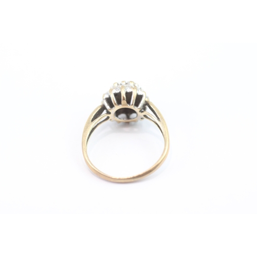 284 - 9ct gold diamond cluster ring (2.5g) Size K