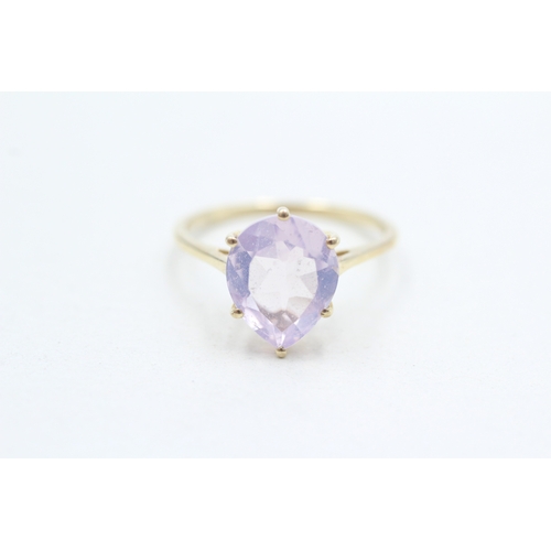 286 - 9ct gold pear cut pink gemstone dress ring (1.9g) Size O