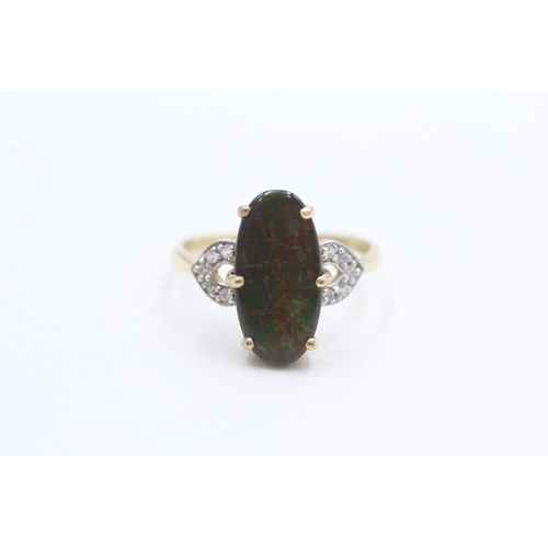 289 - 9ct gold ammolite & white gemstone dress ring (2.2g) Size P 1/2