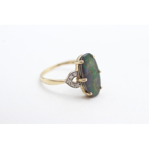 289 - 9ct gold ammolite & white gemstone dress ring (2.2g) Size P 1/2