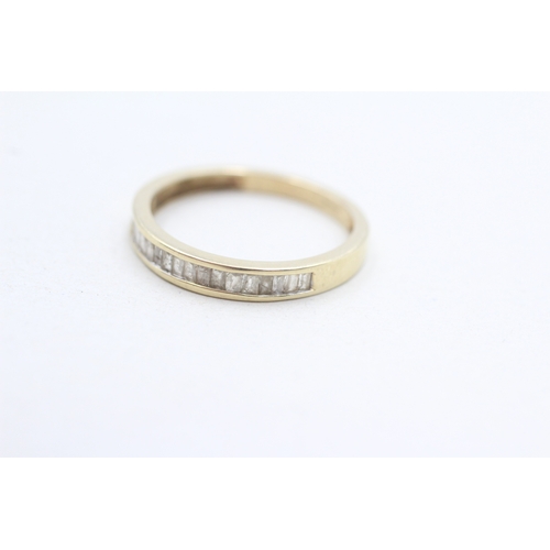 292 - 9ct gold diamond half eternity ring (1.6g) Size N