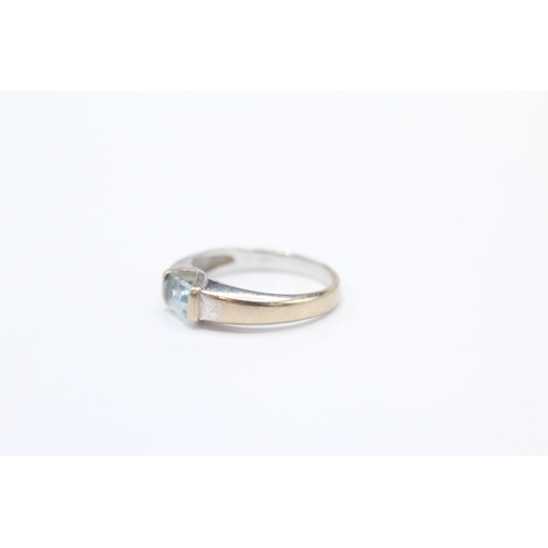 34 - 9ct gold topaz single stone ring (2.9g) Size N 1/2