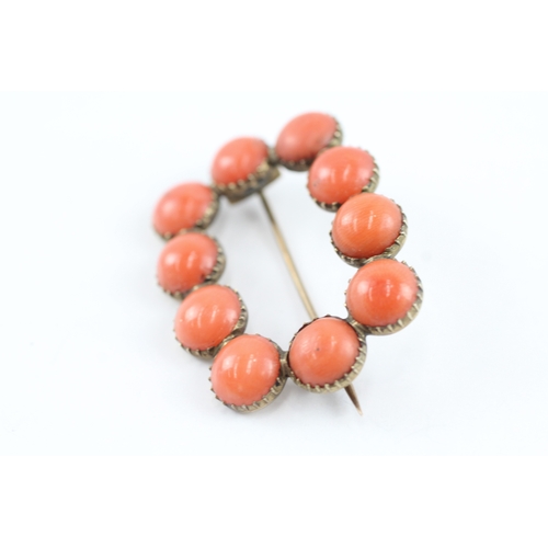 4 - 9ct gold antique coral brooch (7.3g)