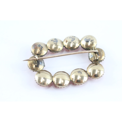 4 - 9ct gold antique coral brooch (7.3g)