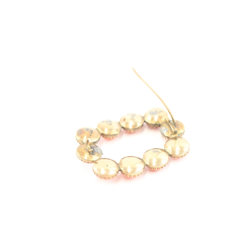 4 - 9ct gold antique coral brooch (7.3g)