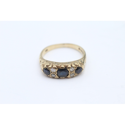 44 - 9ct gold vintage diamond and sapphire set ring (2.9g) Size J