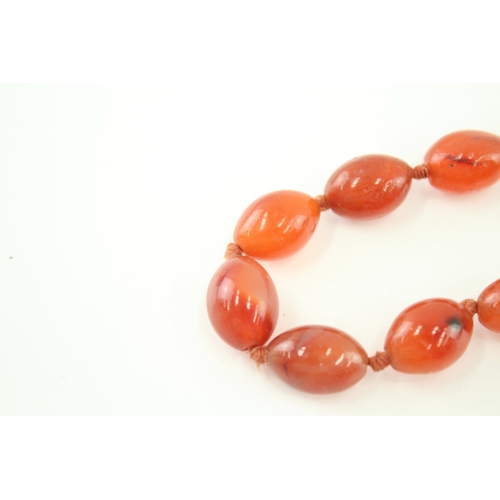 46 - 9ct gold vintage carnelian necklace (38g)