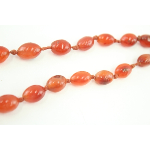 46 - 9ct gold vintage carnelian necklace (38g)