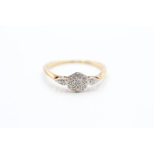 47 - 18ct gold and platinum diamond geometric ring (2.1g) Size N