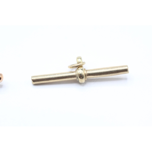 181 - 2 x 9ct gold t bar pendants (5.2g)