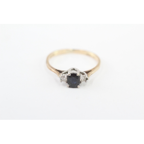 199 - 9ct gold sapphire and diamond trilogy ring (1.3g) Size K 1/2