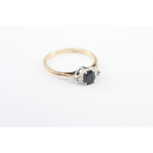 199 - 9ct gold sapphire and diamond trilogy ring (1.3g) Size K 1/2
