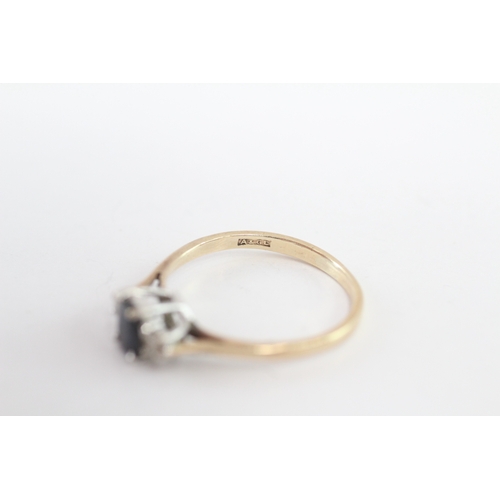 199 - 9ct gold sapphire and diamond trilogy ring (1.3g) Size K 1/2
