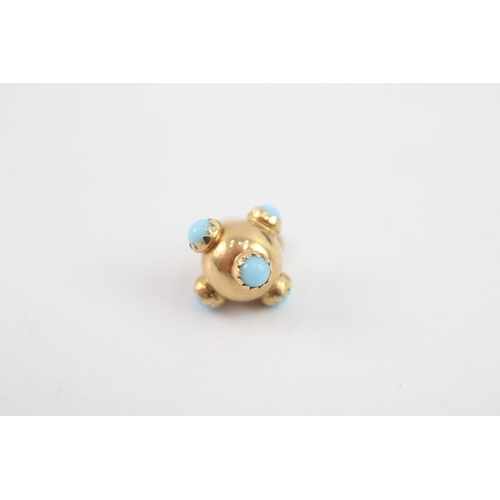 204 - 18ct gold turquoise sputnik charm (1.5g)