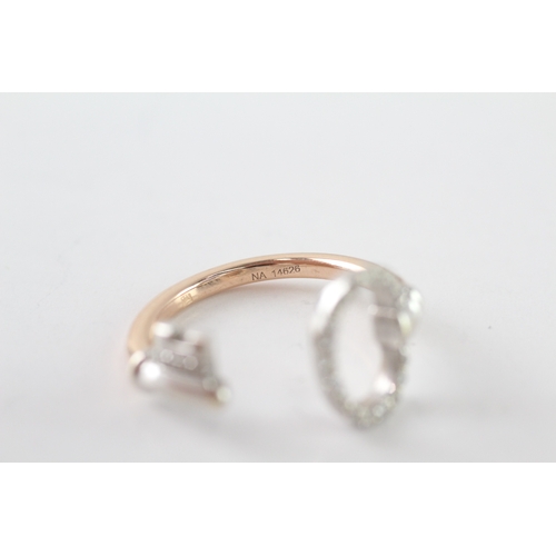 207 - 18ct gold diamond lock & key dress ring (4.6g) Size P