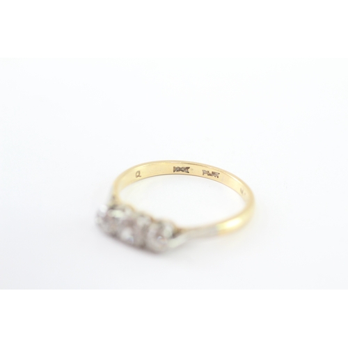 208 - 18ct gold & platinum diamond trilogy ring (2.4g) Size O