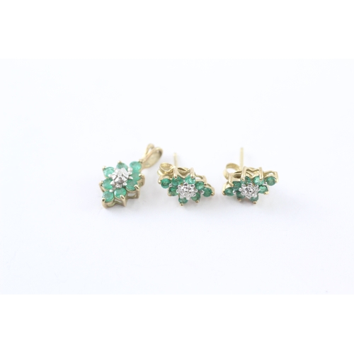 212 - 9ct gold emerald and diamond earring and pendant set (2g)