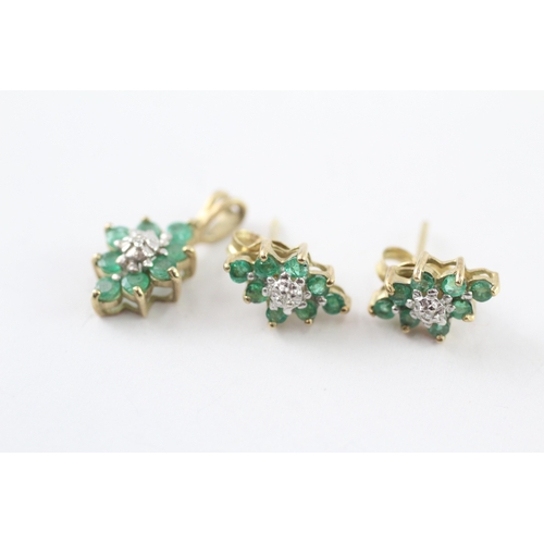 212 - 9ct gold emerald and diamond earring and pendant set (2g)