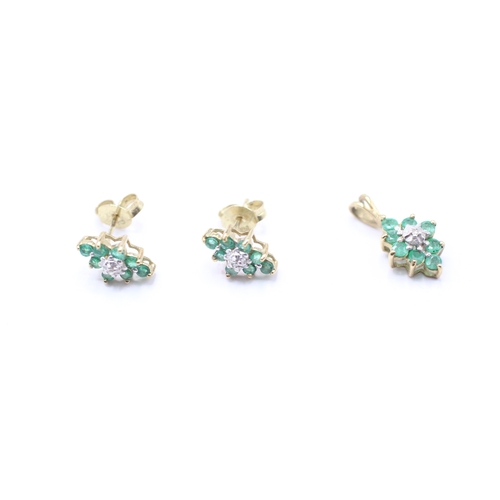 212 - 9ct gold emerald and diamond earring and pendant set (2g)