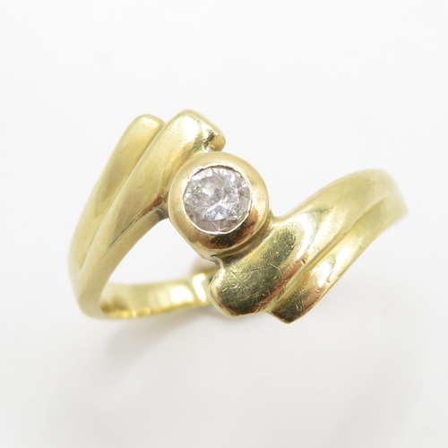 1 - 18ct Gold and Diamond Twist Ring (3g) Size L