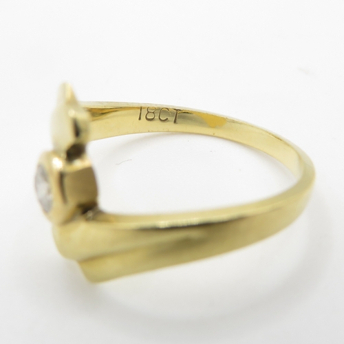 1 - 18ct Gold and Diamond Twist Ring (3g) Size L