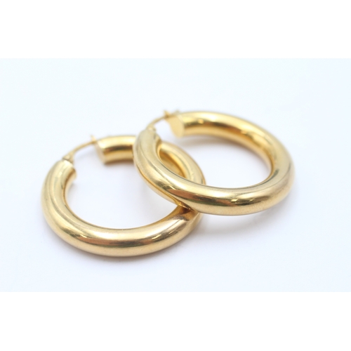 33 - 9ct gold plain hoop earrings (3.8g)