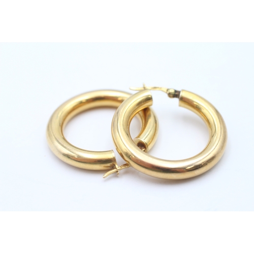 33 - 9ct gold plain hoop earrings (3.8g)