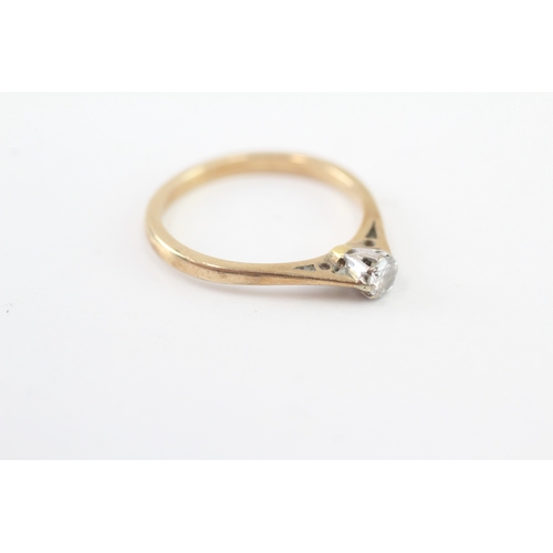 34 - 9ct gold diamond solitaire ring (2.1g) Size O