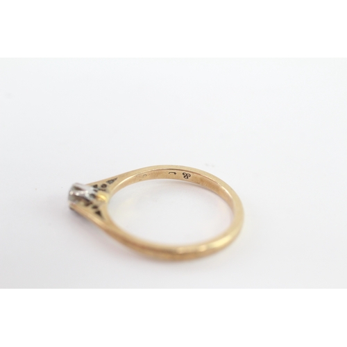34 - 9ct gold diamond solitaire ring (2.1g) Size O