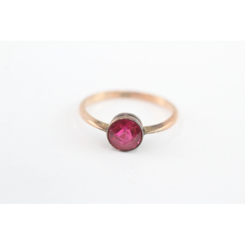 37 - 9ct gold antique synthetic ruby solitaire ring (1.7g) Size N