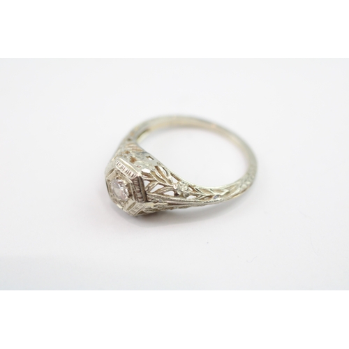 38 - 9ct gold diamond ornate single stone ring (2.3g) Size K