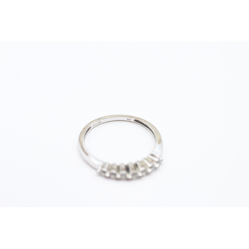 43 - 9ct white gold diamond seven-stone ring (1.5g) Size O