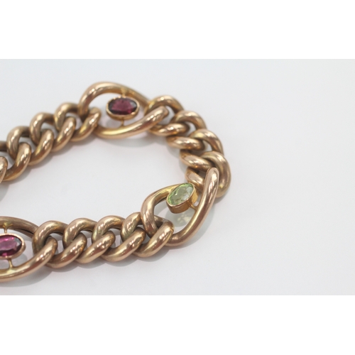 5 - 9ct gold antique peridot & garnet curb chain bracelet (18.9g)