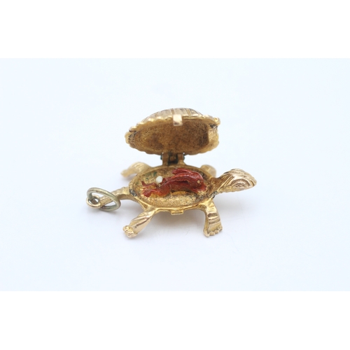 14 - 9ct gold turtle locket pendant (4.7g)