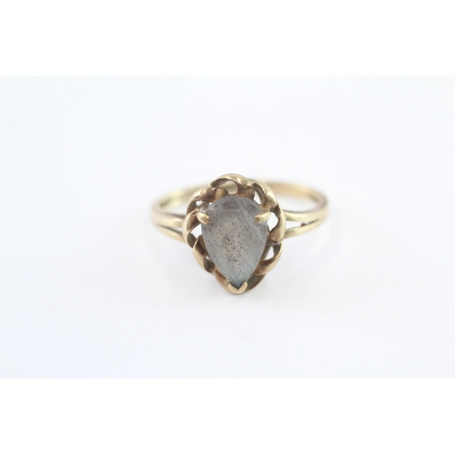 17 - 9ct gold labradorite dress ring (2.4g) as seen - misshapen Size L 1/2