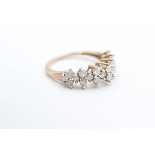 19 - 9ct gold diamond dress ring (2.8g) Size M 1/2