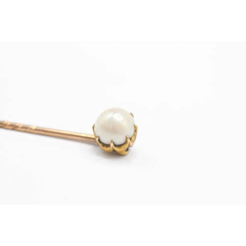 10 - 18ct gold potential natural split pearl stick pin with 9ct pin (2.2g)