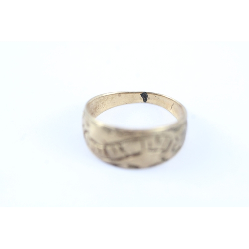18 - 9ct gold antique ring (2.6g) Size K