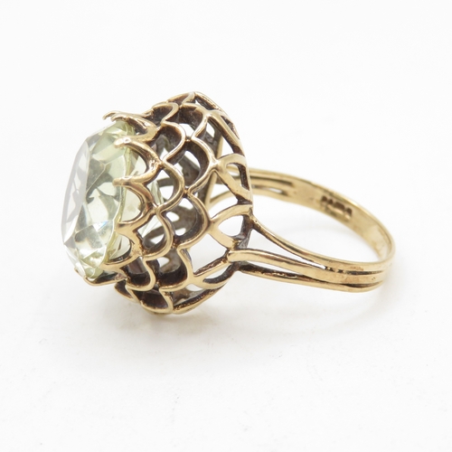 18 - 9ct vintage gold and citrine (8.5ct) ring - hallmarked Birmingham 1975 (6g) Size O 1/2