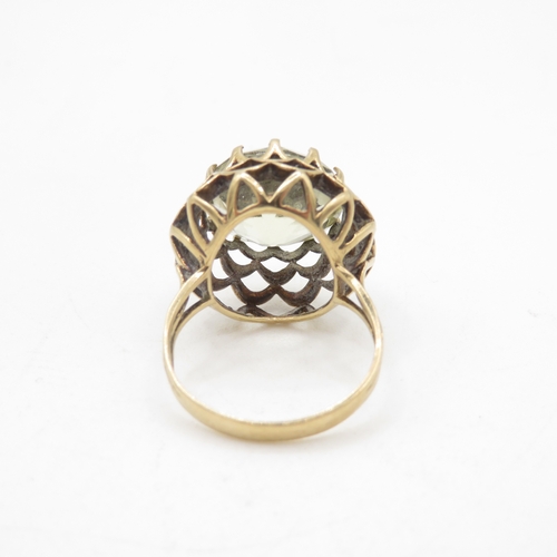 18 - 9ct vintage gold and citrine (8.5ct) ring - hallmarked Birmingham 1975 (6g) Size O 1/2