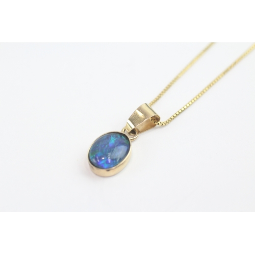 20 - 14ct gold opal triplet pendant necklace (3g)