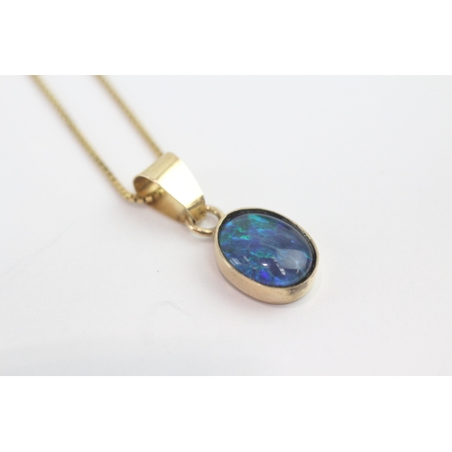 20 - 14ct gold opal triplet pendant necklace (3g)