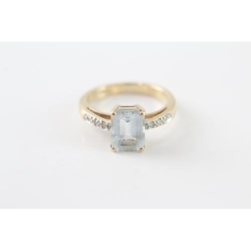 27 - 9ct gold aquamarine & diamond dress ring (3.1g) Size J 1/2