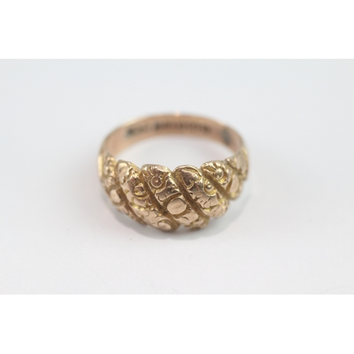 46 - 9ct gold antique twist ring (5.2g) Size P