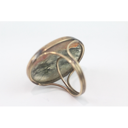 11 - 9ct gold moss agate cocktail ring (8.7g) Size N