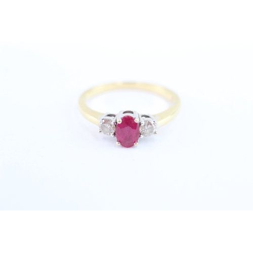 3 - 18ct gold ruby & diamond trilogy ring (3g)  L 1/2